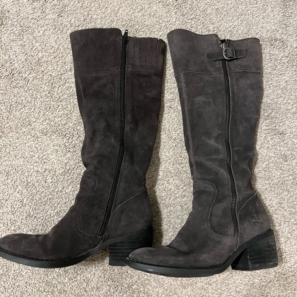 Boots - Picture 2 of 4
